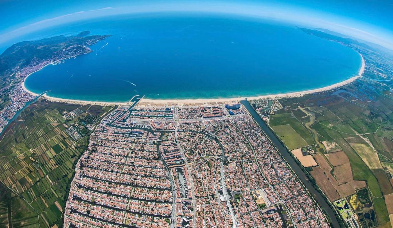 Apartamento 1ª Linea De Mar -Wifi- Aire Acondicionado เอมปูเรียบราบา ภายนอก รูปภาพ