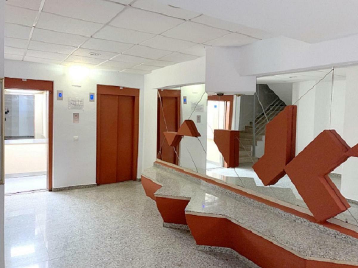 Apartamento 1ª Linea De Mar -Wifi- Aire Acondicionado เอมปูเรียบราบา ภายนอก รูปภาพ