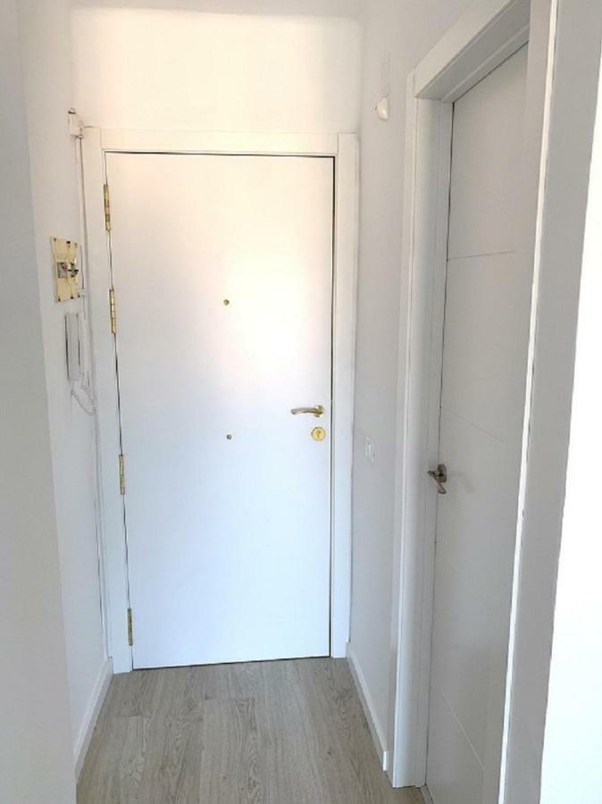 Apartamento 1ª Linea De Mar -Wifi- Aire Acondicionado เอมปูเรียบราบา ภายนอก รูปภาพ